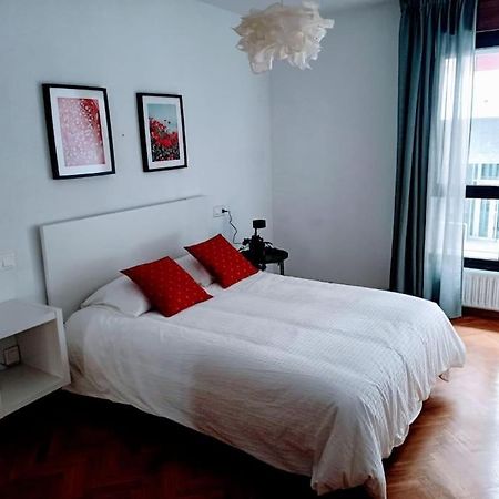 Apartamento Entre Estaciones Appartement Oviedo Buitenkant foto