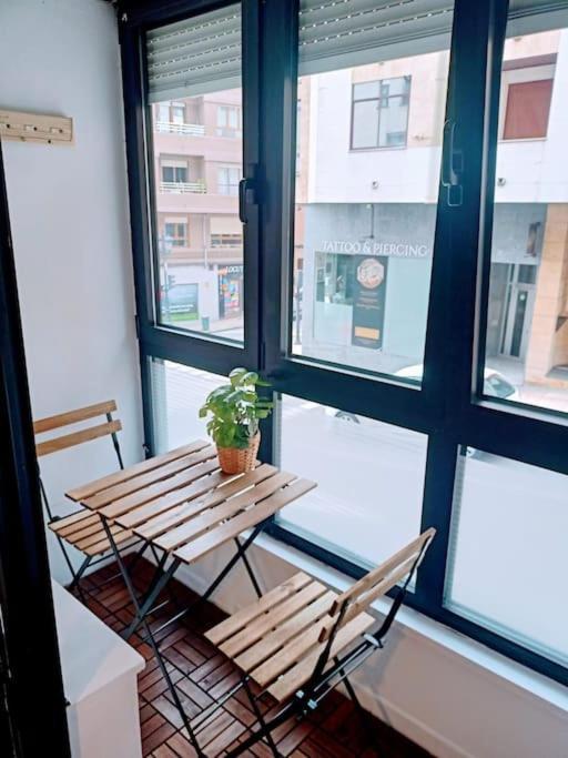 Apartamento Entre Estaciones Appartement Oviedo Buitenkant foto